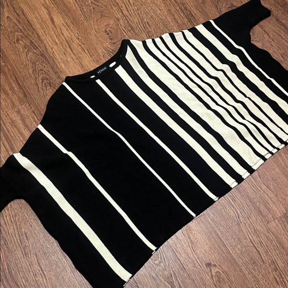 VENUS Bold Black and Cream Striped Sweater - Picture 7 of 7